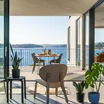 Vila Luxury Seafront Roots With Private, Heated Pool, 5 En-suite Bedrooms, Enchanting Sea Views Ražanj