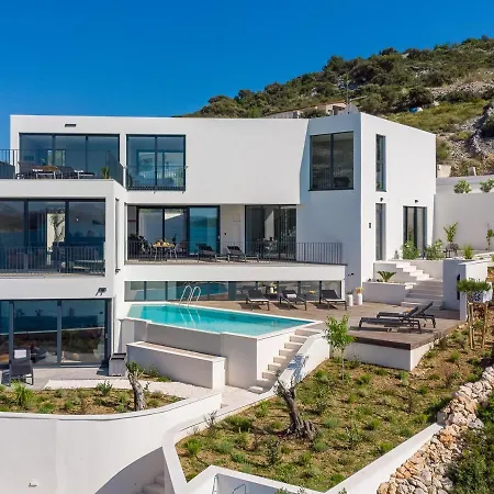 Luxury Seafront Roots With Private, Heated Pool, 5 En-suite Bedrooms, Enchanting Sea Views Villa Ražanj