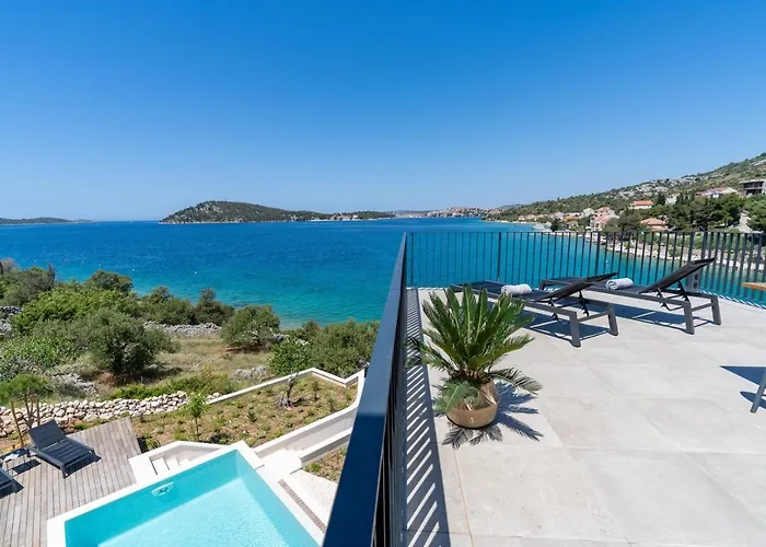 Luxury Seafront Roots With Private, Heated Pool, 5 En-suite Bedrooms, Enchanting Sea Views Villa Ražanj